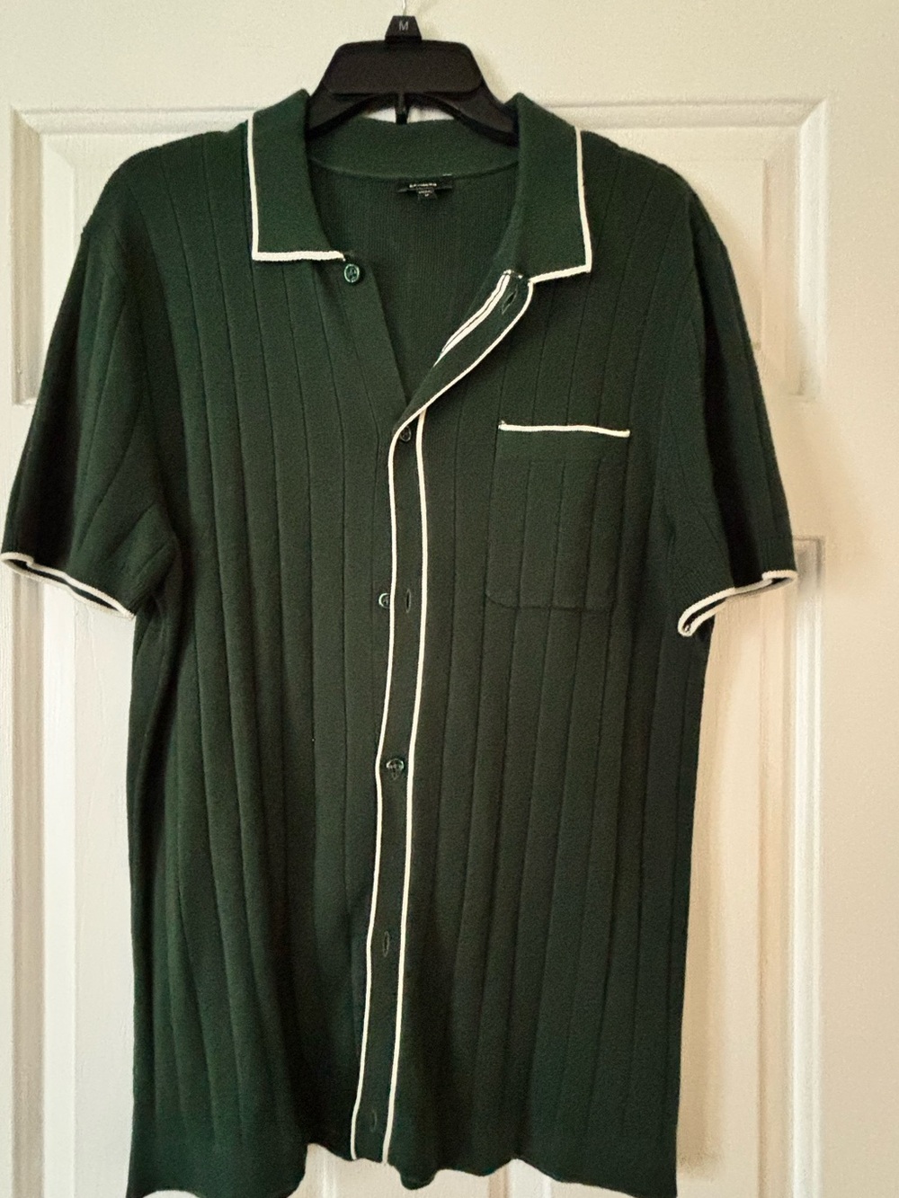 Express Green Short-Sleeve Button-Front Knit Shirt with White Trim size M